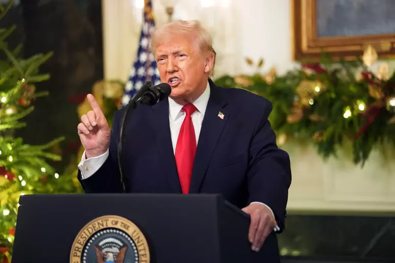 Trump parla agli Usa e attacca Biden: "Ho ereditato un disastro ma l'America è tornata"