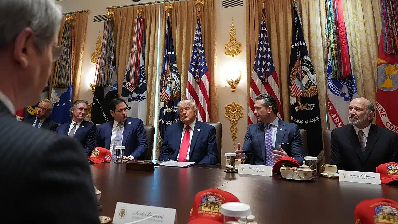 Usa-Iran, bozza d’intesa sul tavolo ma manca l’approvazione finale delle leadership