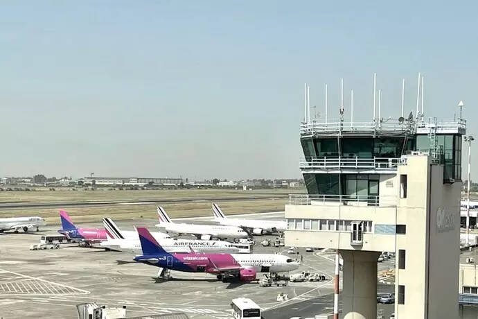 Cenere dall'Etna, terzo giorno di stop ai voli all'aeroporto di Catania