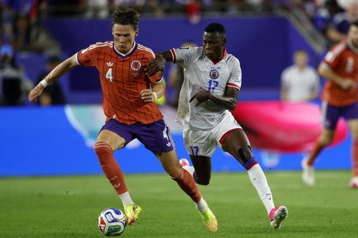 La Scozia ok all'esordio. Haiti piegata grazie al gol di McGinn e primo posto nel gruppo C
