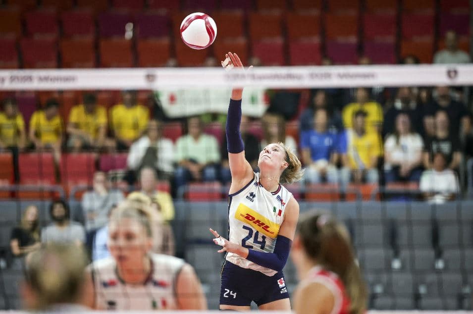 Europei pallavolo femminile, l'Italia senza problemi all'esordio: 3-0 alla Croazia
