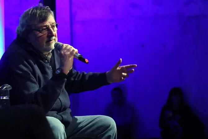 E' morto Francesco Guccini. Addio al "maestrone" della musica italiana