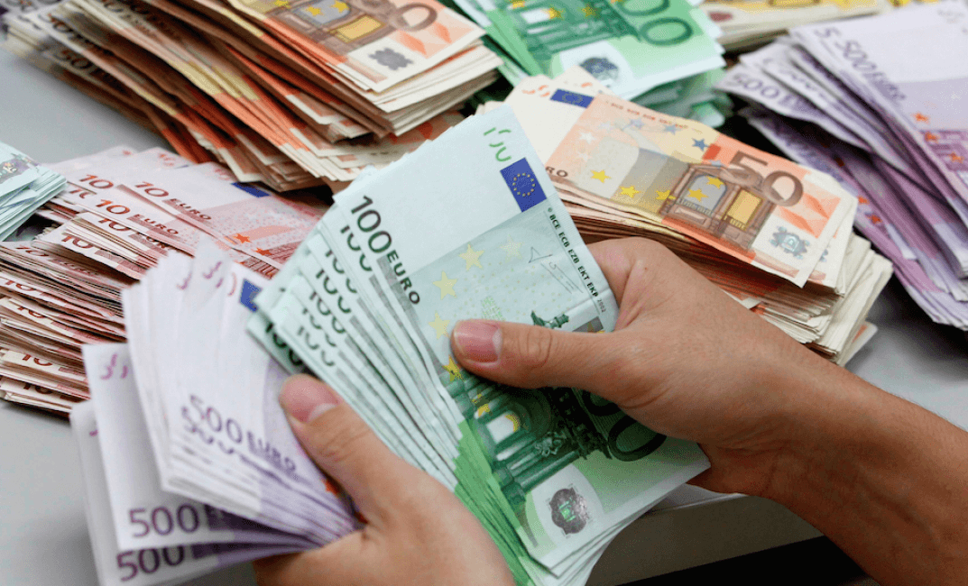Inps, la proposta di Fava per i nuovi nati: «1.000 euro all’anno dallo Stato». Ecco come funziona il "salvadanaio previdenziale"