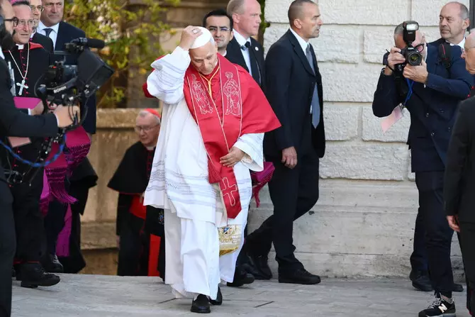 San Marino accoglie Papa Leone: il bagno di folla tra i Castelli e il protocollo d'onore