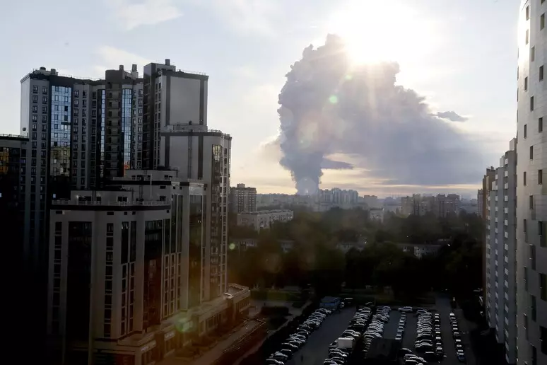 Guerra in Ucraina, massiccio raid droni Kiev su Mosca: 2 morti e 9 feriti