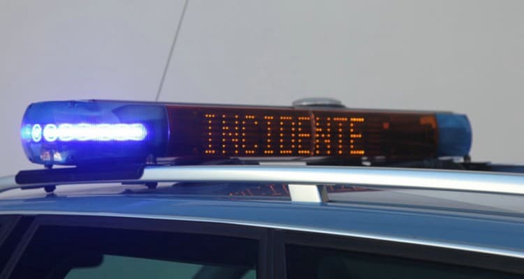 Grave incidente auto-ambulanza a Salerno in direzione Reggio Calabria, quattro feriti