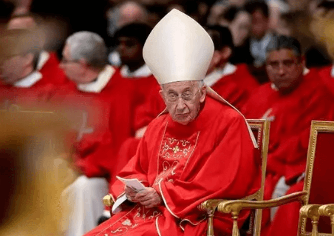 Addio al Cardinale Camillo Ruini, storico timoniere della Cei. Morto a 95 anni uno dei volti più potenti della Chiesa