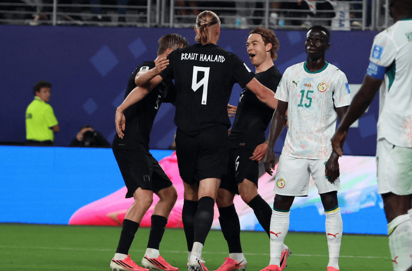 Norvegia-Senegal 3-2, ancora una doppietta per Haaland al Mondiale