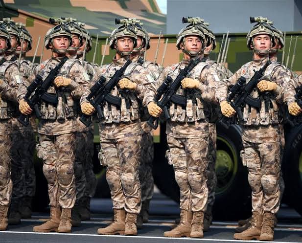 La complessità dell'Esercito Popolare di Liberazione: oltre i numeri e i gradi