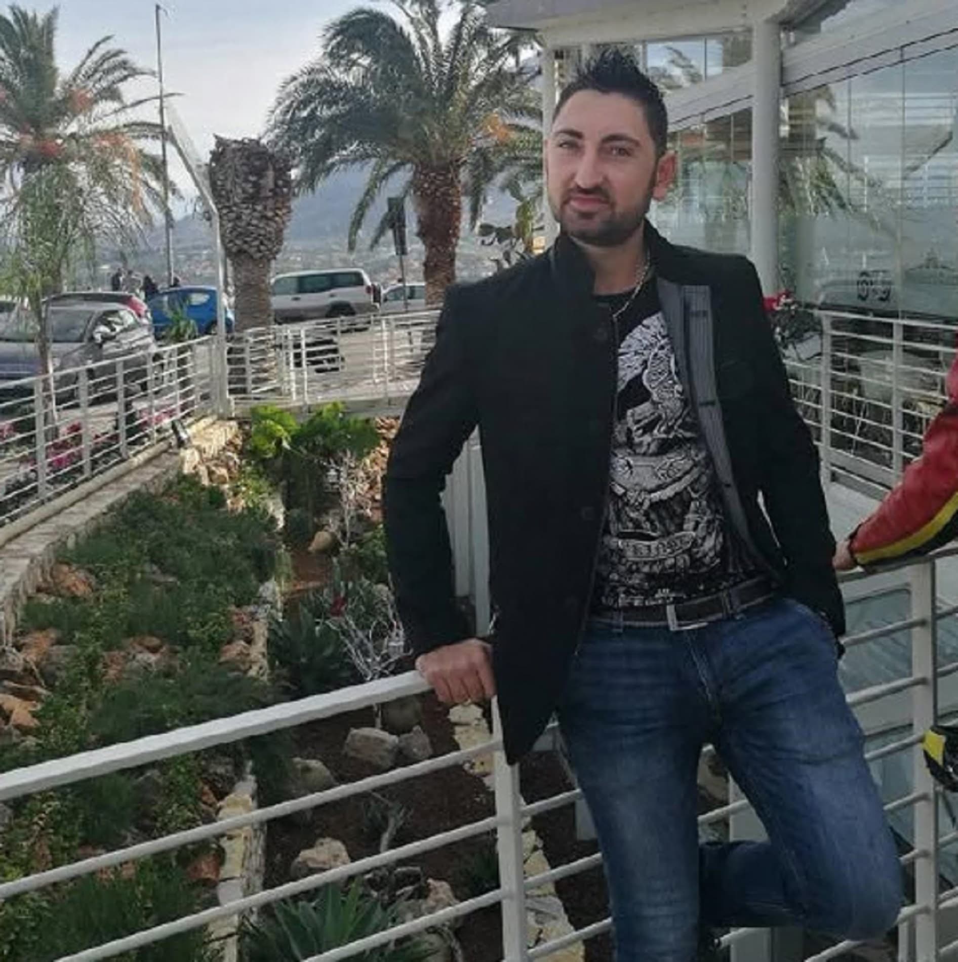 Udine, ferisce l'ex al collo in tribunale dopo la condanna: arrestato