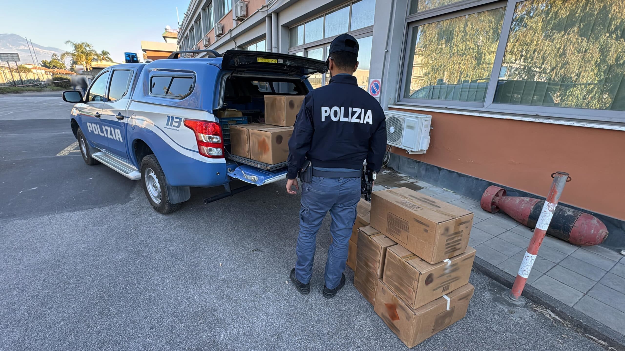 Catania, maxi sequestro di esplosivi: oltre 200 kg nascosti in un garage. Denunciati due fratelli