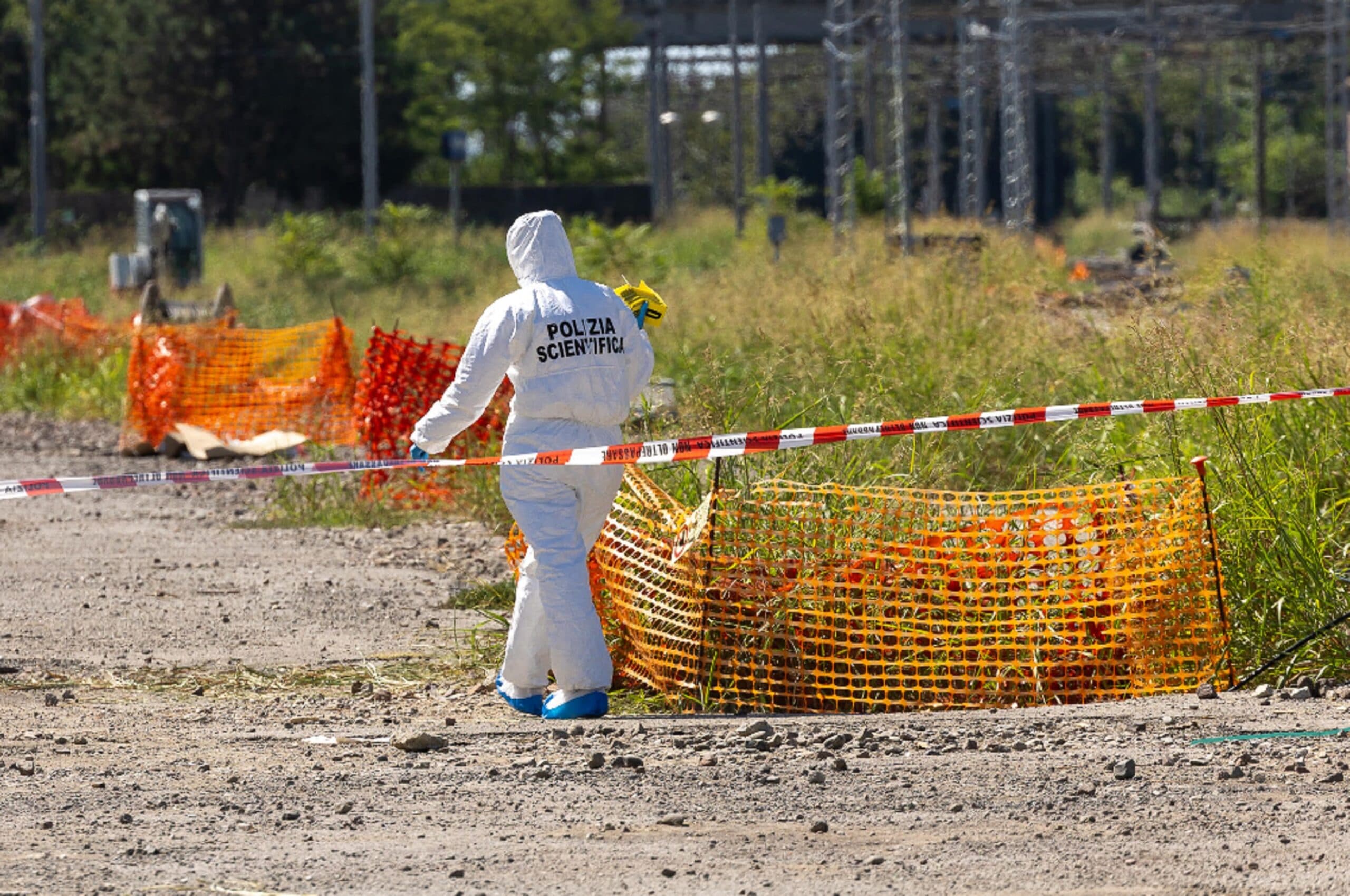 Donna trovata morta alla stazione di Ferrara, nessuna ipotesi esclusa