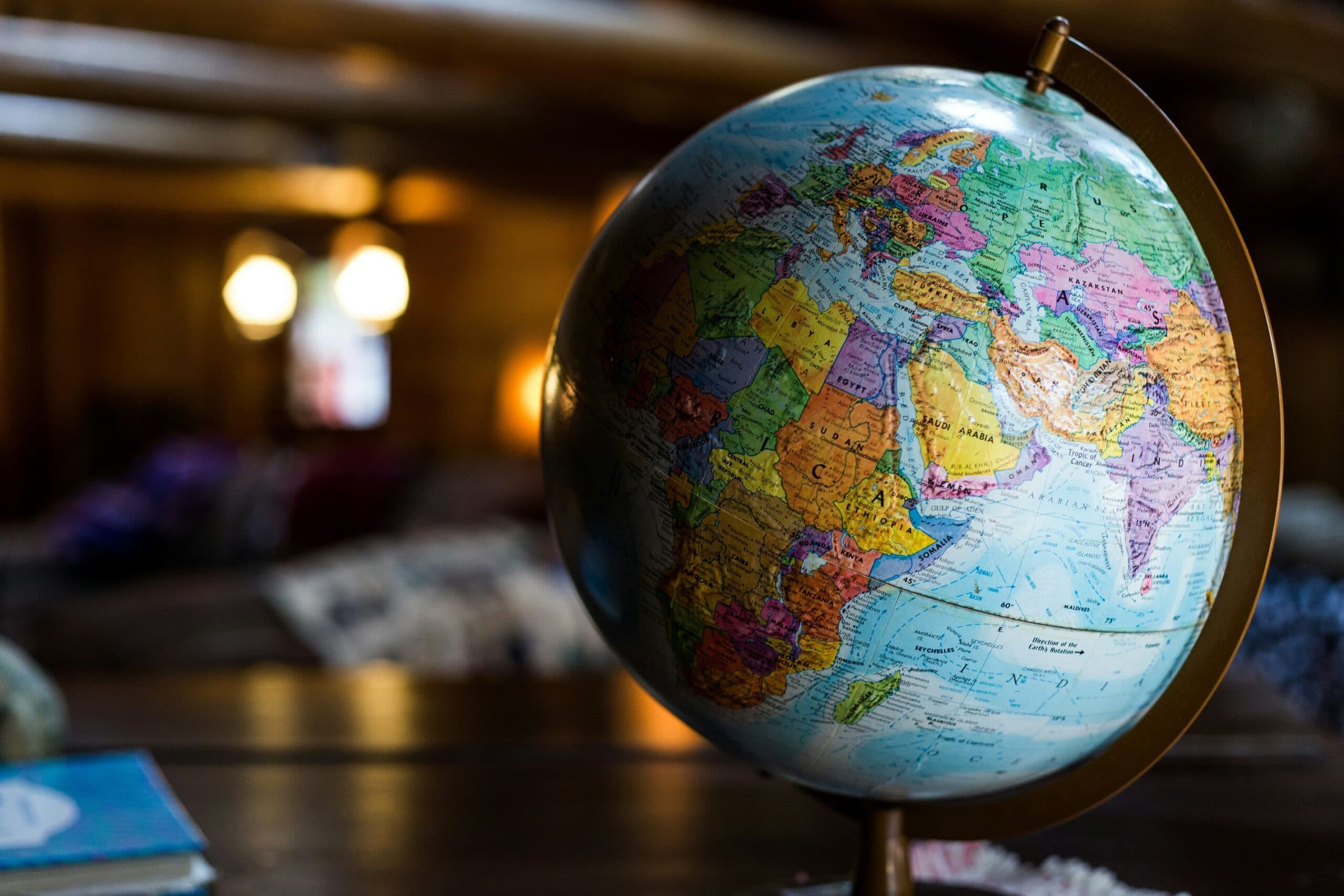 Ci hanno insegnato una mappa del mondo che sbaglia le proporzioni da 457 anni: ora l'Onu vota per cambiarla