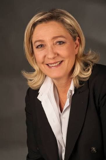 Francia, Le Pen lancia la sfida per l'Eliseo: «Una lotta contro le forze del declino»
