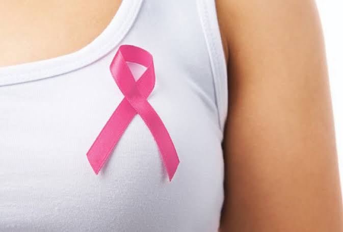 Ottobre Rosa 2026, la lotta contro il tumore al seno in Italia: controlli gratuiti, screening e ricerca