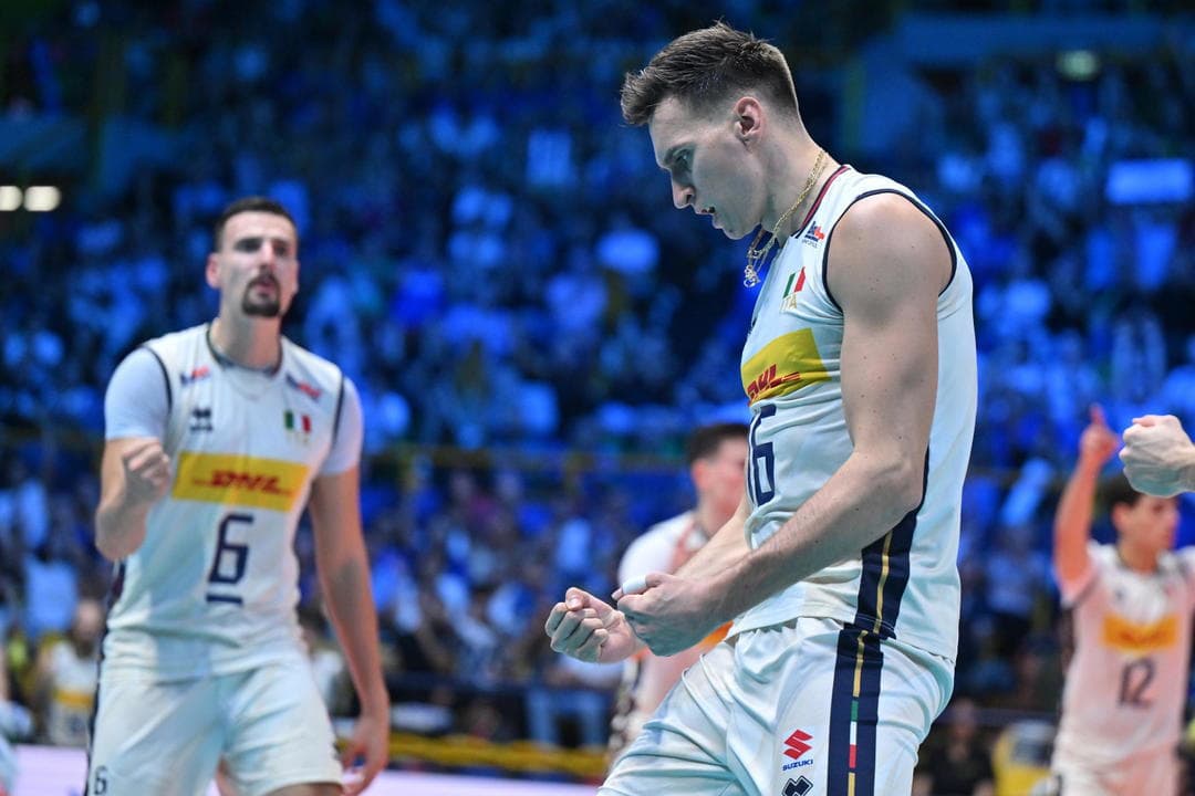 Romanò e Bottolo trascinano l’Italvolley agli Europei: rimonta in quattro set, primo posto nel girone A vicino