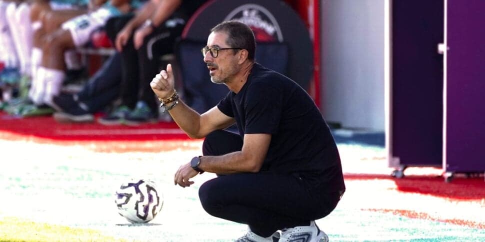 Crotone, Emilio Longo lascia la panchina: il club ufficializza la separazione