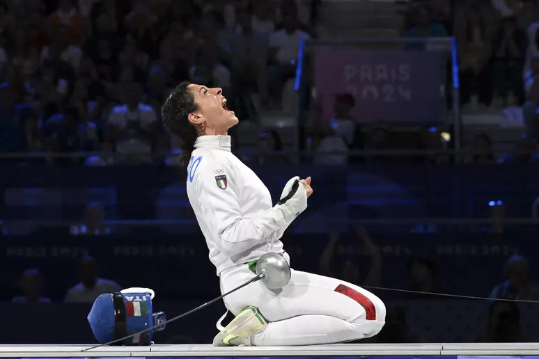 Hong Kong, piovono medaglie d'oro! Primo posto per le fiorettiste e gli spadisti azzurri