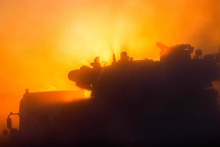 Medio Oriente, raid israeliani su Gaza nella notte: almeno otto morti