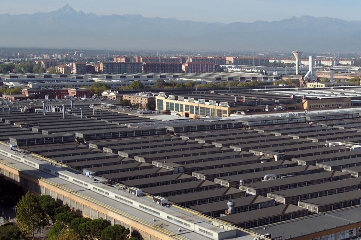 Stellantis, a Mirafiori torna la cassa integrazione dal 19 al 30 ottobre. Riguarderà oltre mille lavoratori