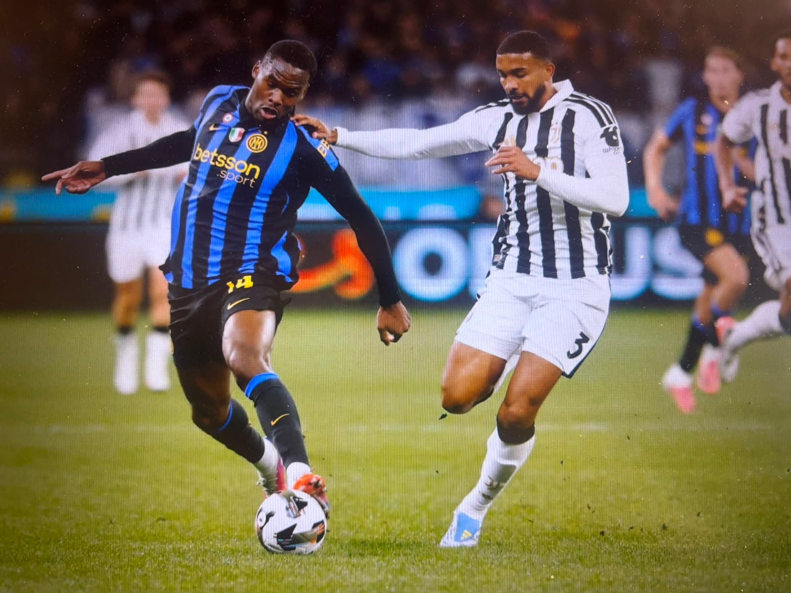 Il derby d'Italia "australiano" è dell'Inter: Juventus battuta 2-1