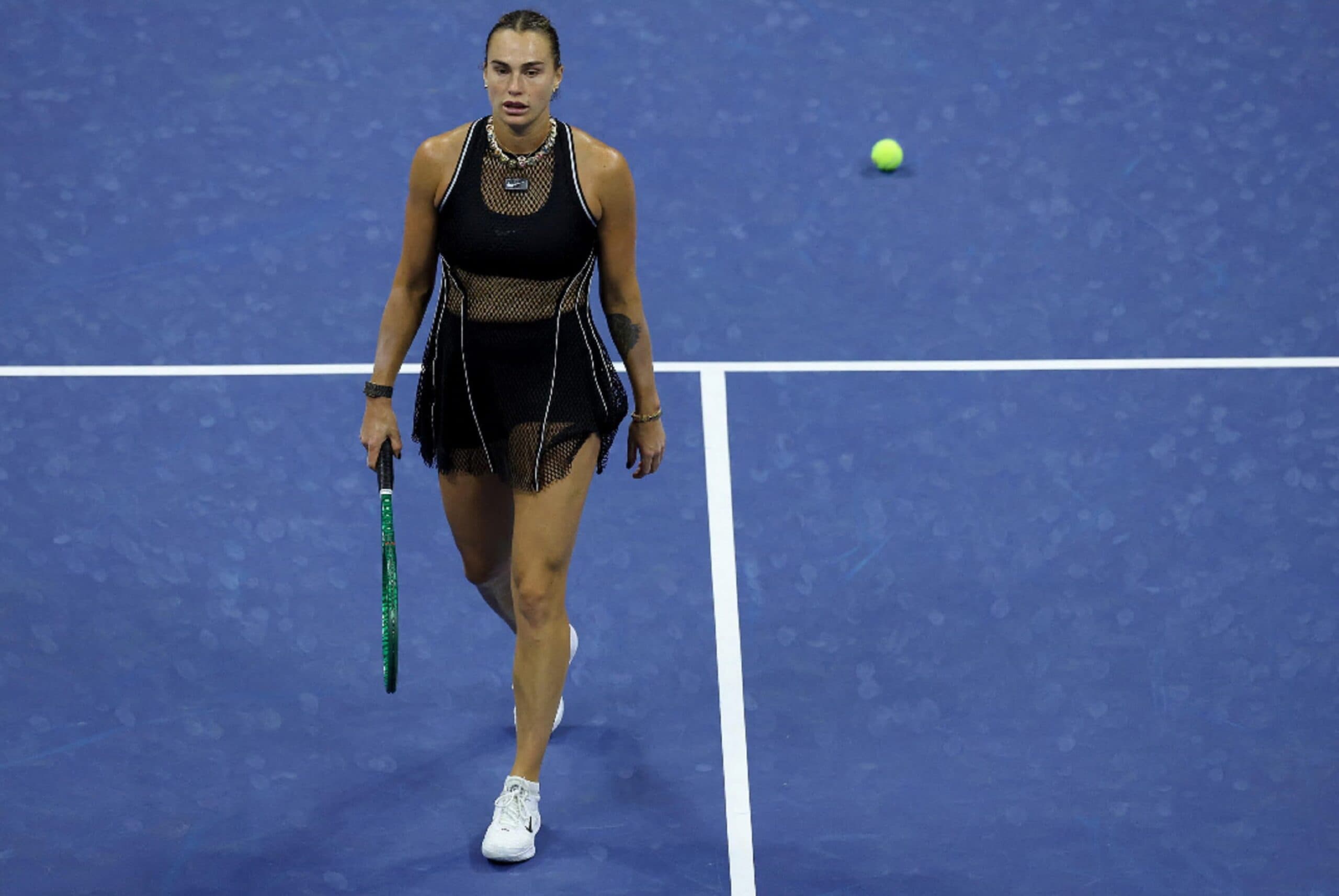 Forte odore di marijuana agli Us Open, Sabalenka interrompe la battuta