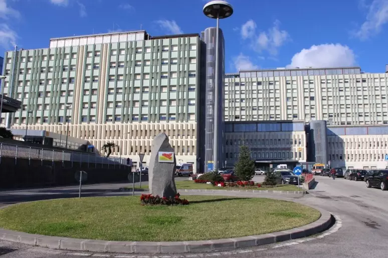 Aggredisce medici ed infermieri al pronto soccorso, arrestato 36enne pregiudicato a Catania