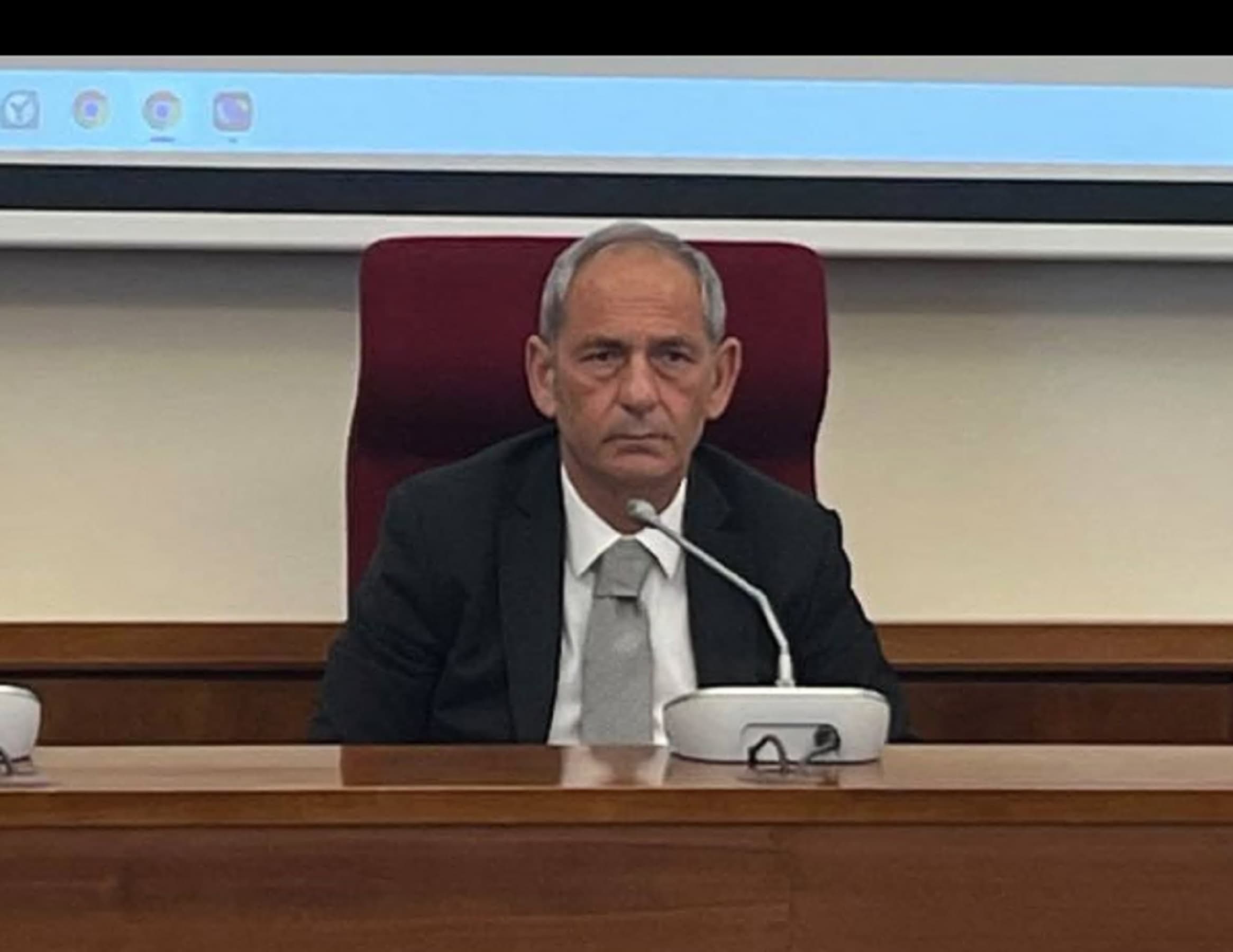 Calderone: «Forza Italia recuperi il suo elettorato in Sicilia. De Luca? Non rispondo»