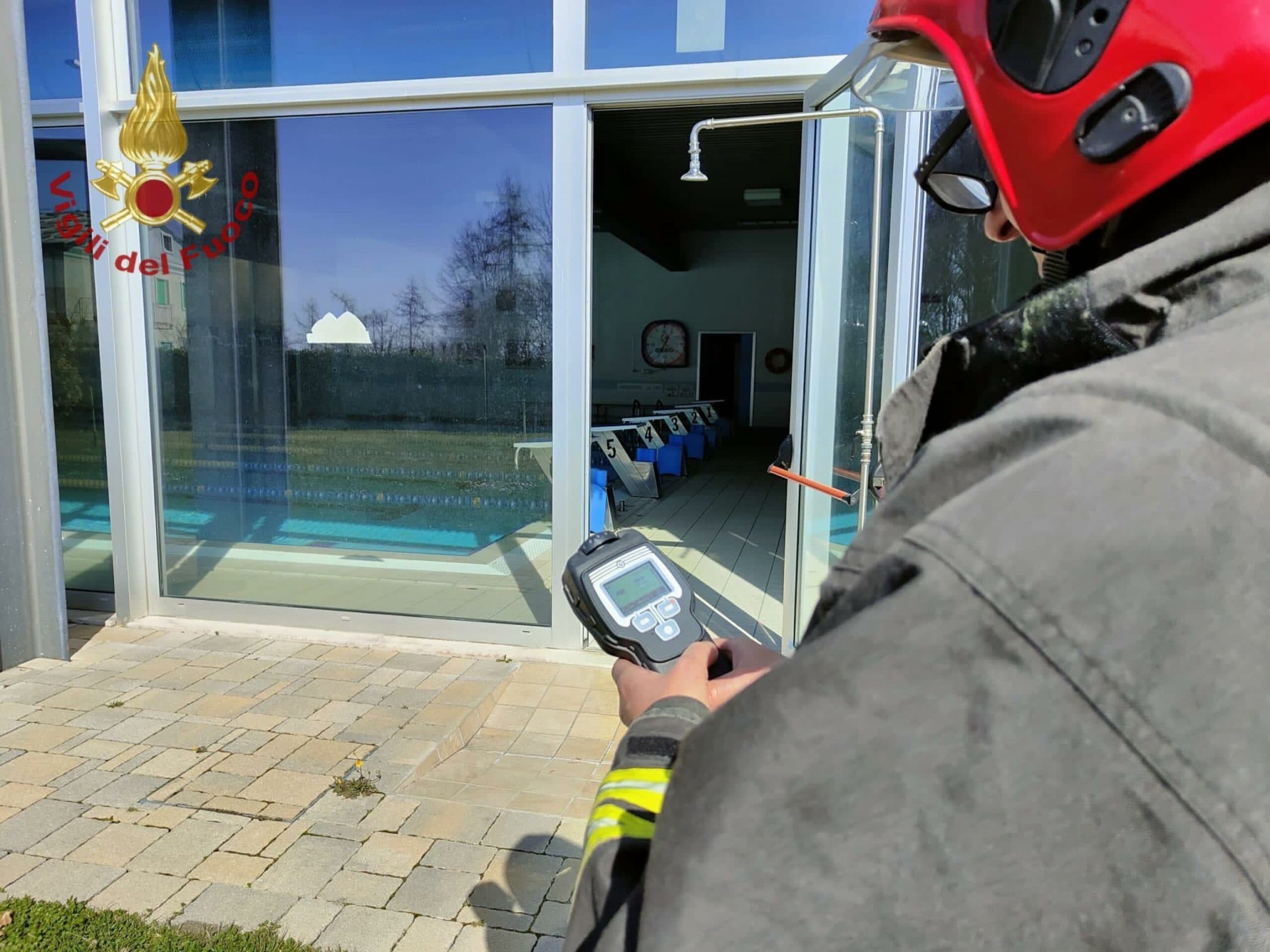 Mentana, fuga di cloro in piscina: bimba di 5 anni in codice rosso e altri quattro piccoli in ospedale