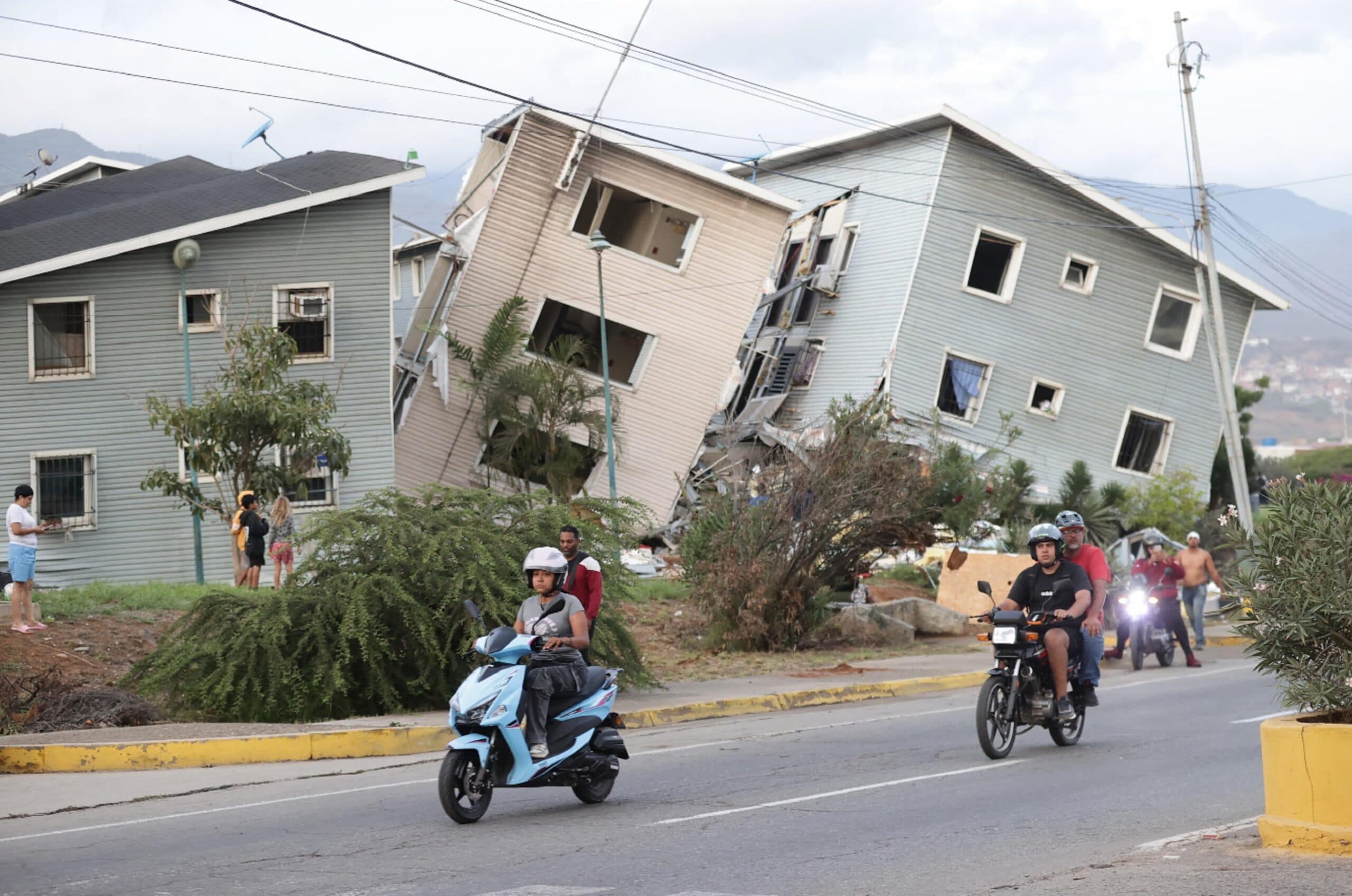 Due scosse a 40 secondi di distanza: cos'è la doppietta sismica che ha devastato il Venezuela