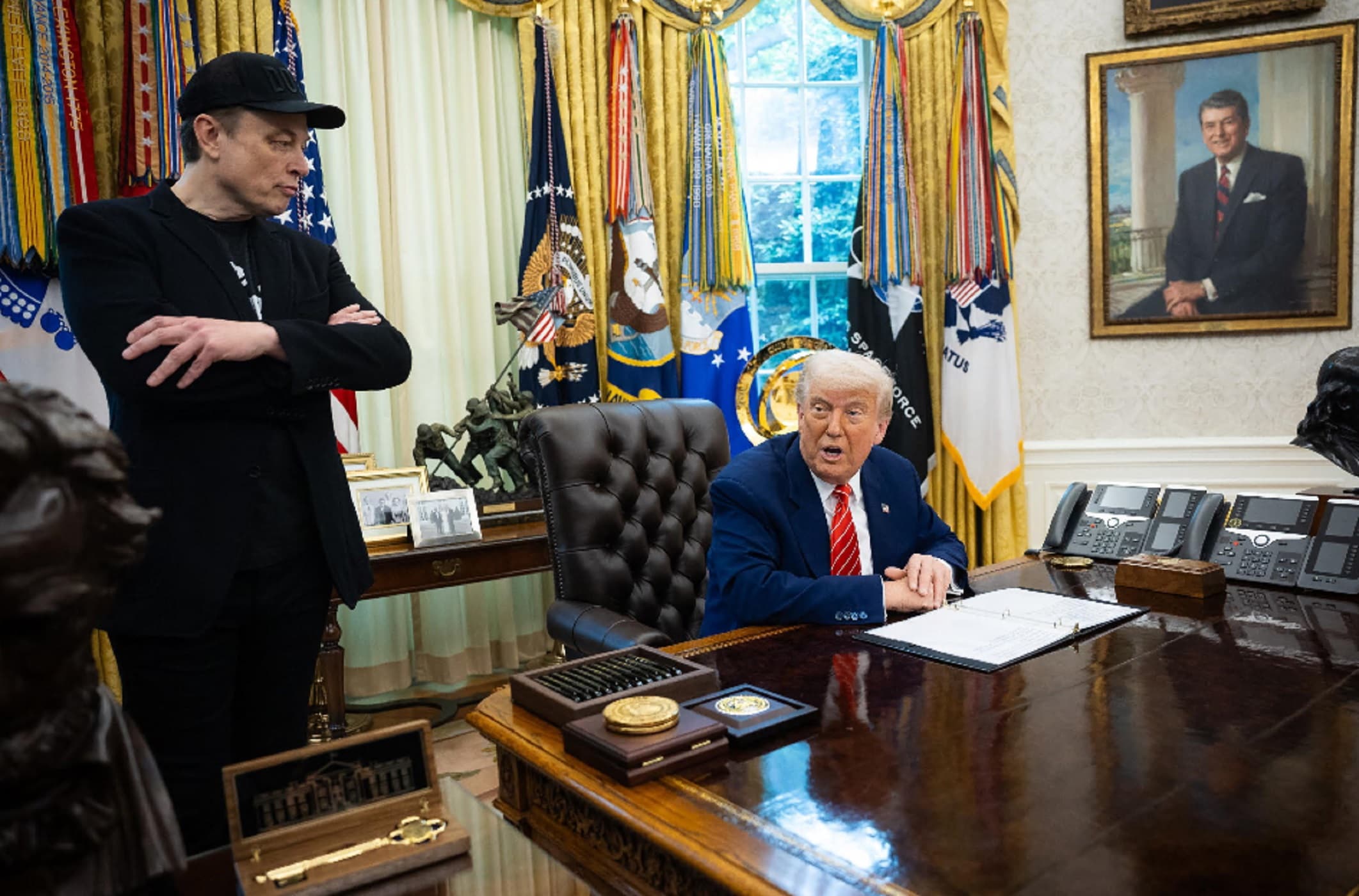 Trump non esclude quote del governo in OpenAI e Anthropic. E il tycoon affida a Musk la pianificazione della guerra del futuro