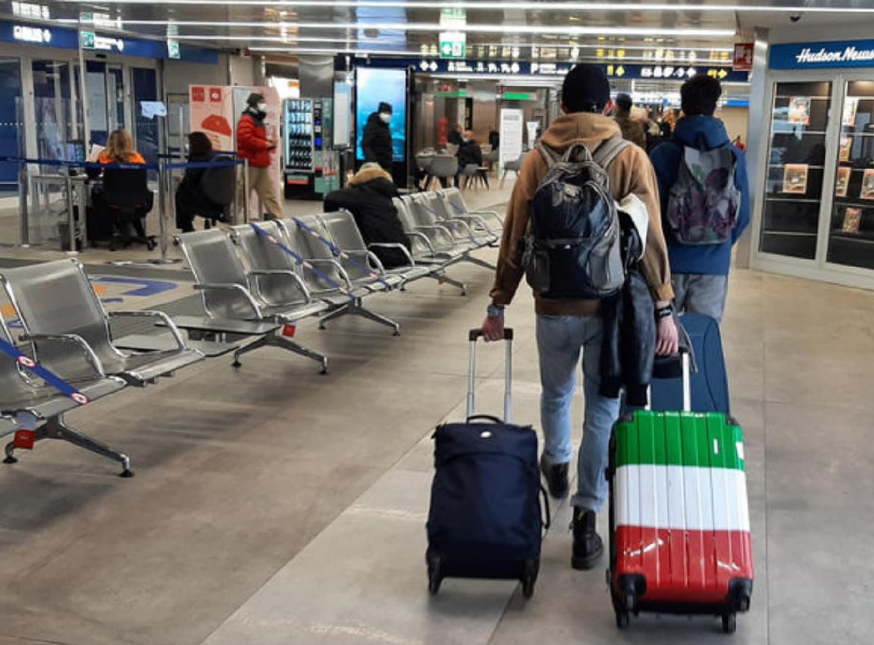 Quasi 4 giovani disoccupati per ogni adulto che cerca lavoro. L'Italia ha perso 367mila persone tra i 25 e i 24 anni in meno di 10 anni