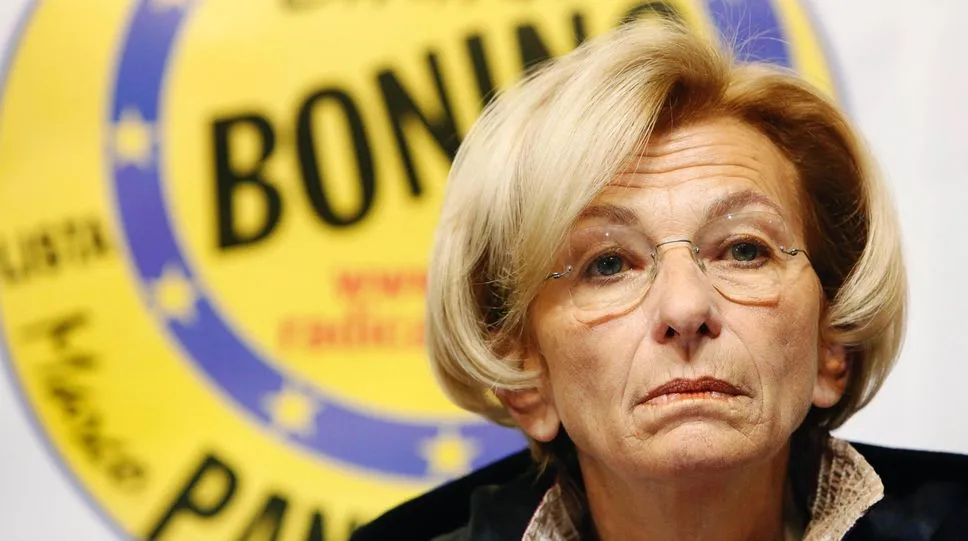 Funerali di Stato per Emma Bonino. Meloni: "L'ho sempre stimata anche se eravamo su posizioni opposte"