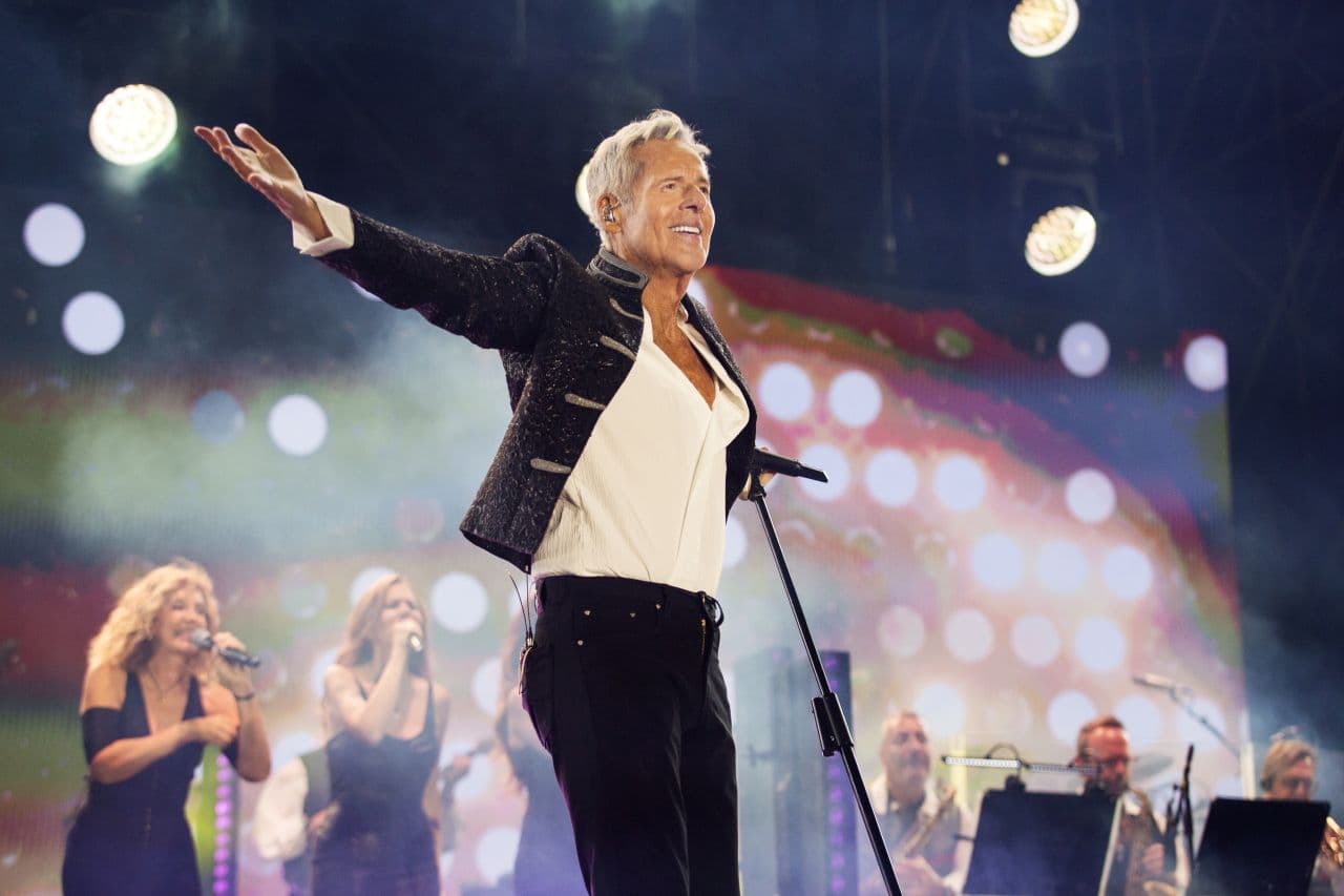 «La vita è adesso» e Claudio torna a cantarla