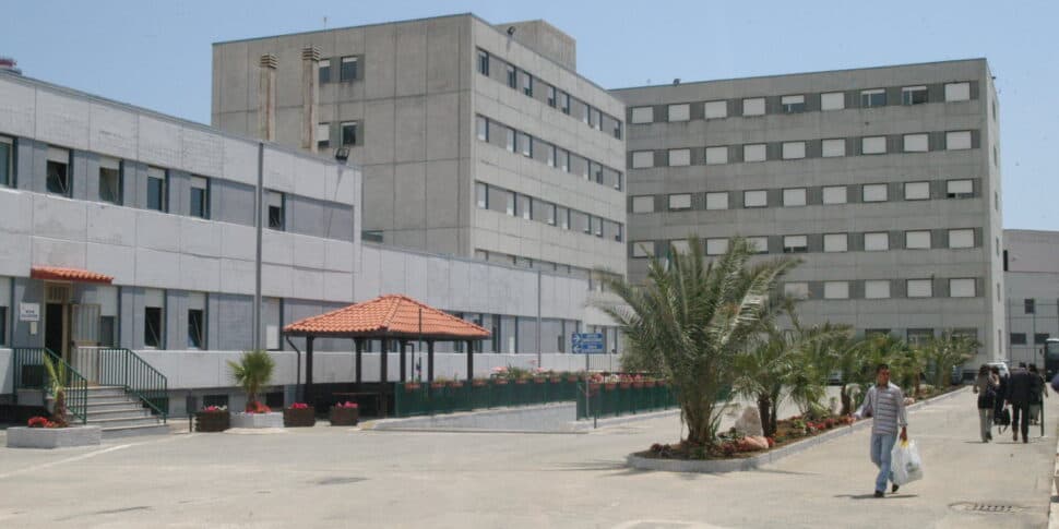Ucciso in carcere a Catanzaro, 17 minuti di agonia mentre il branco beveva un caffè