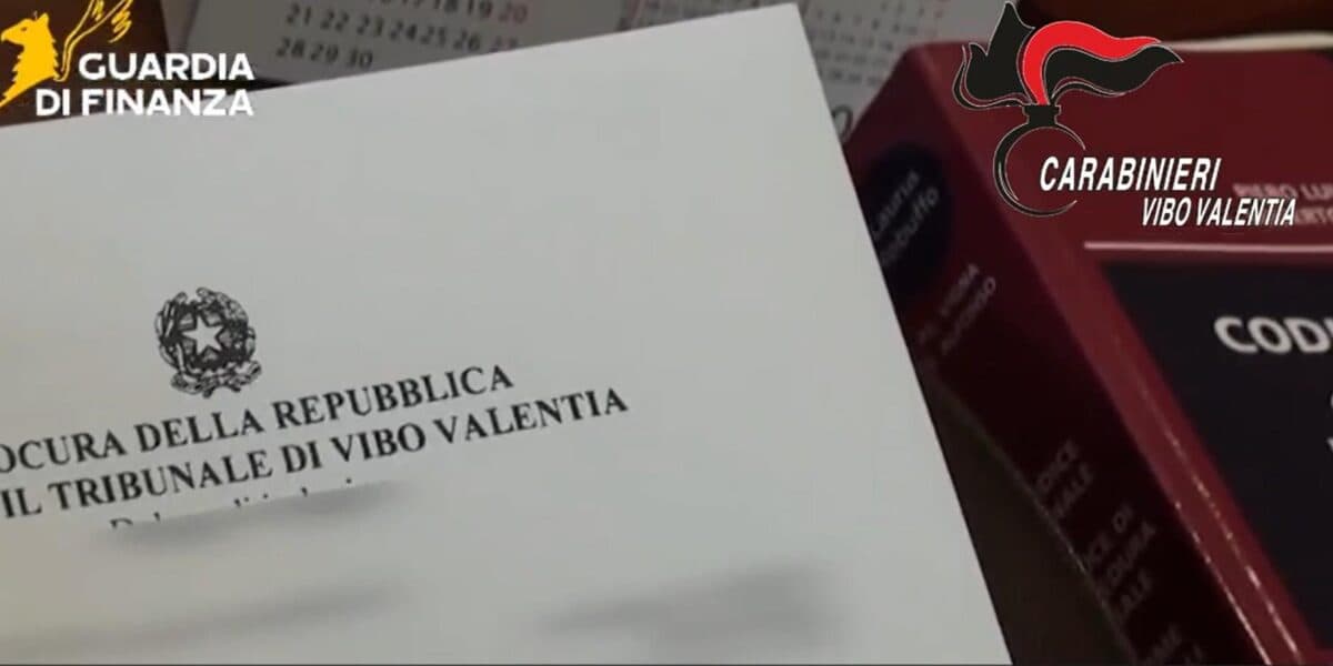 Si appropriano del denaro del Comune di Vazzano. Sequestri nei confronti di 11 persone per 462.000 euro