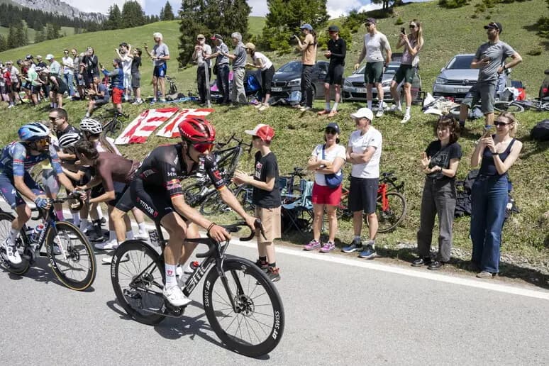 Vuelta 2026, Brenner vince sulla Sierra de La Pandera. Mas guadagna su Roglic