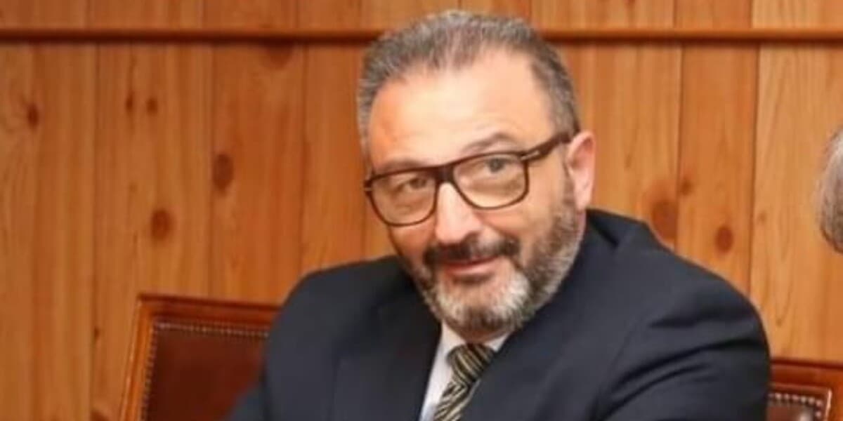 Terremoto politico a Guardia Piemontese, si dimette il sindaco Rocchetti. "Mancano le condizioni minime per governare"