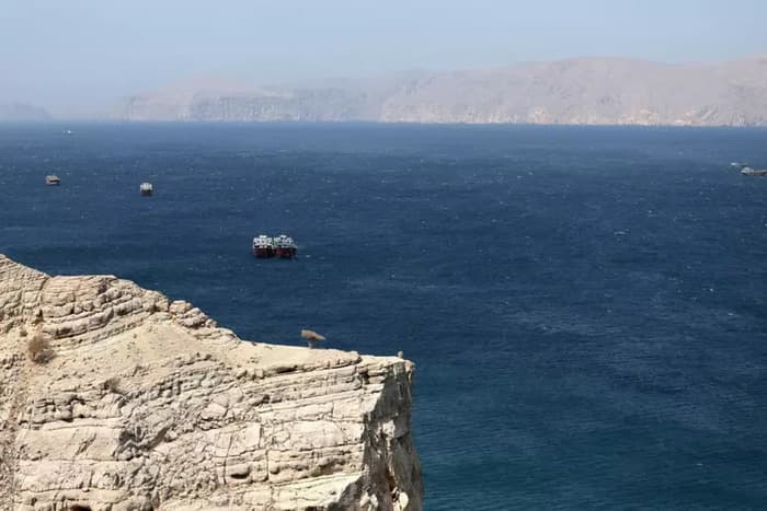 Hormuz: accordo Oman-Iran per riapertura temporanea dello Stretto