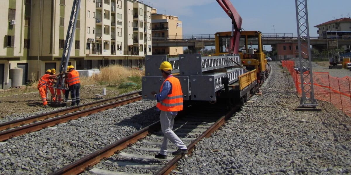 Riaperta la linea ferroviaria Sibari-Crotone dopo gli interventi di ammodernamento: investiti oltre 360 milioni di euro