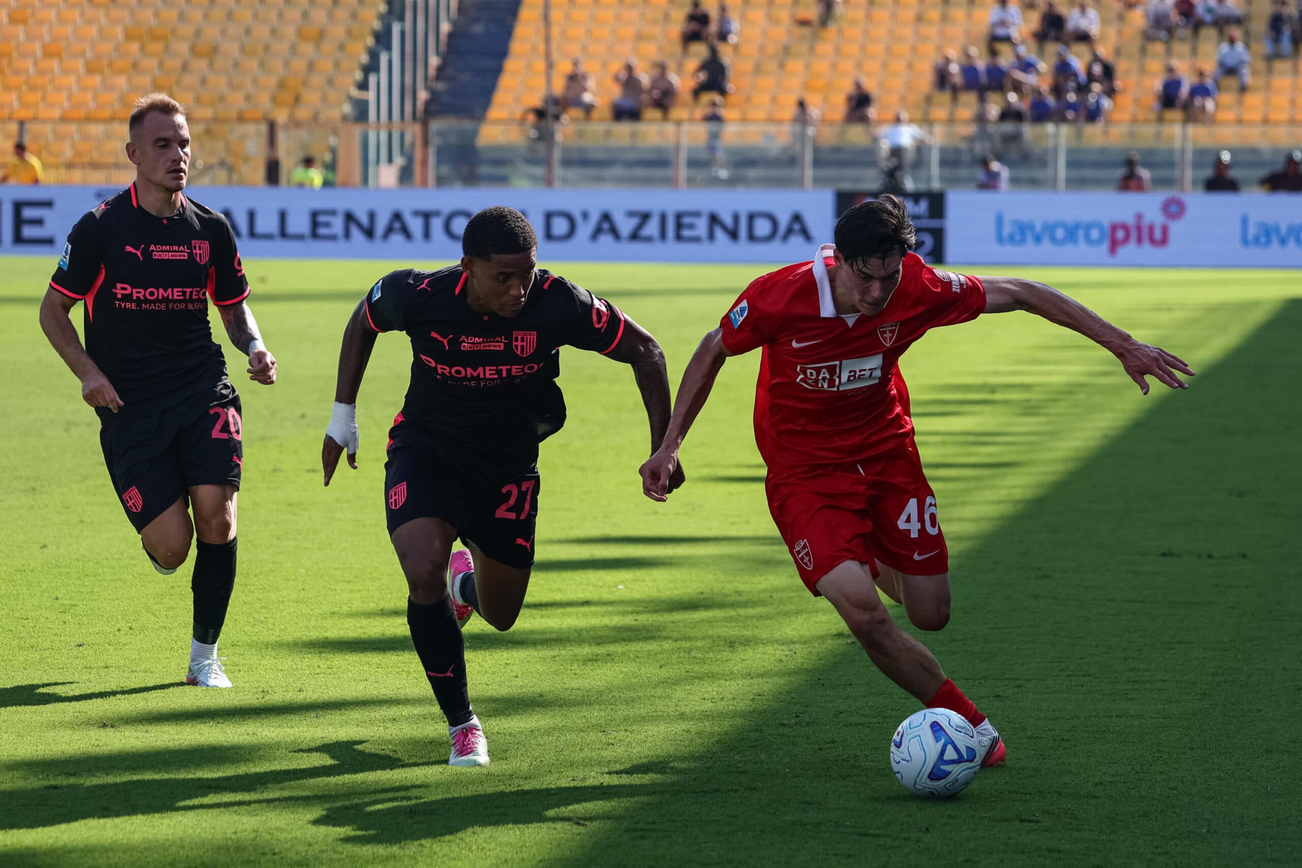 Parma-Monza 1-1: Robinson sblocca, Lontani risponde. Primo punto in Serie A per entrambe