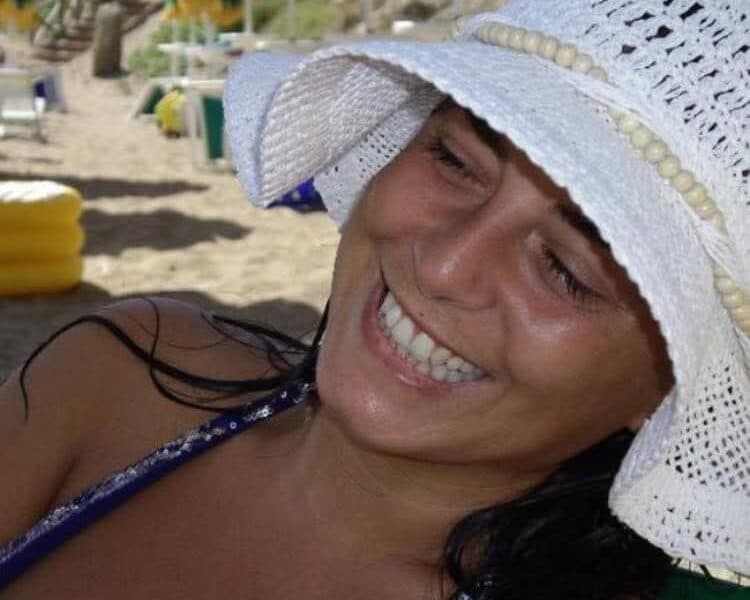 Impatto mortale tra auto e cavalli nel Crotonese, due indagate