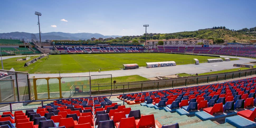Cosenza alle prese con il dilemma sullo stadio “Marulla”