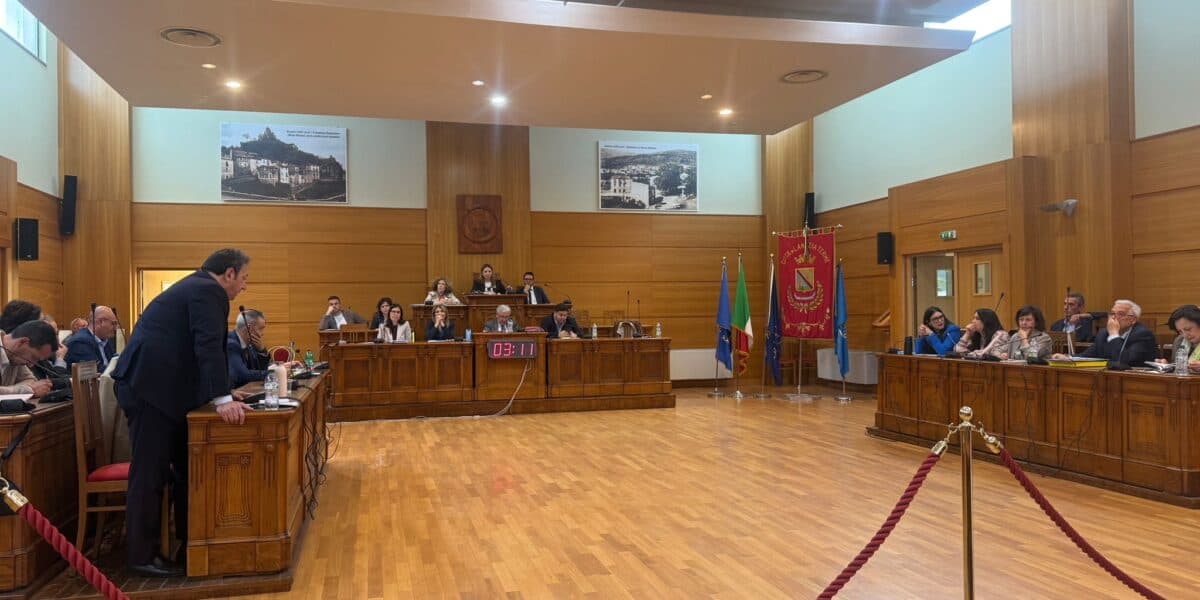 A Lamezia Murone smonta il “caso” Vannacci: «Contano i princìpi che ci ispirano»