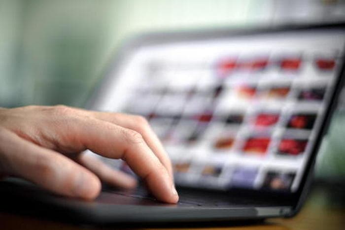 Pedopornografia online, maxi blitz in 17 città partito da Catania: sette arresti. Perquisizioni a Catanzaro