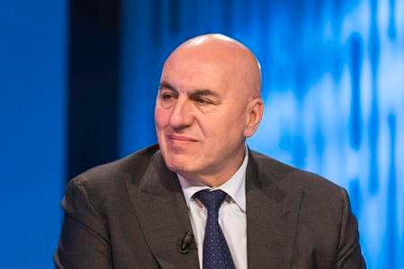 Aiuti all’Ucraina, scontro nel governo: la Lega frena sulle armi e Crosetto replica