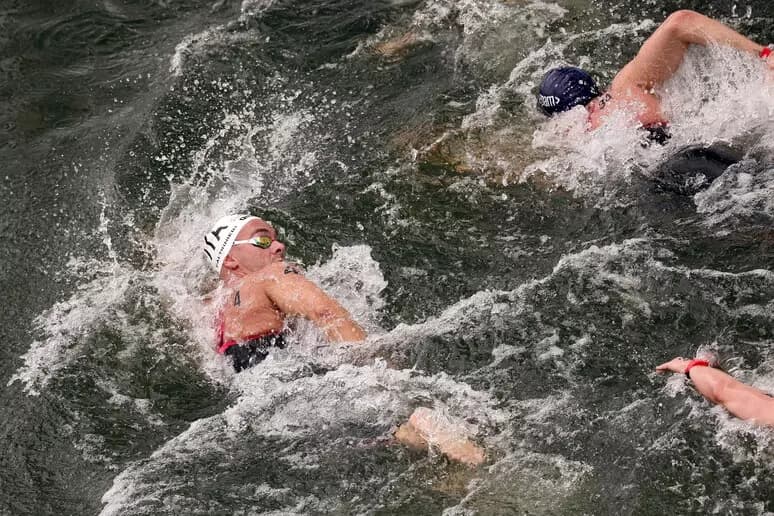 Europei di nuoto, Paltrinieri bronzo nella 5km in acque libere. "Gara durissima, ma mi diverto ancora"