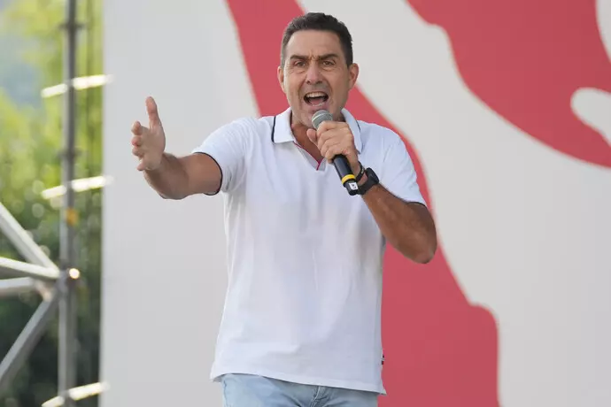 Sicurezza, Vannacci: «Tolleranza zero, pattuglie in strada in cerca di trafficanti di droga, criminali, delinquenti»