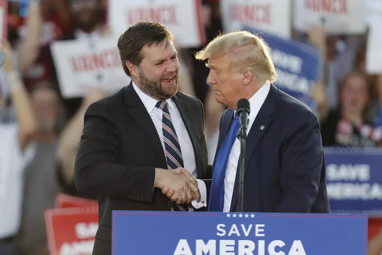 Vance: «La politica Usa non può essere subordinata a Israele». Il vicepresidente guarda al 2028
