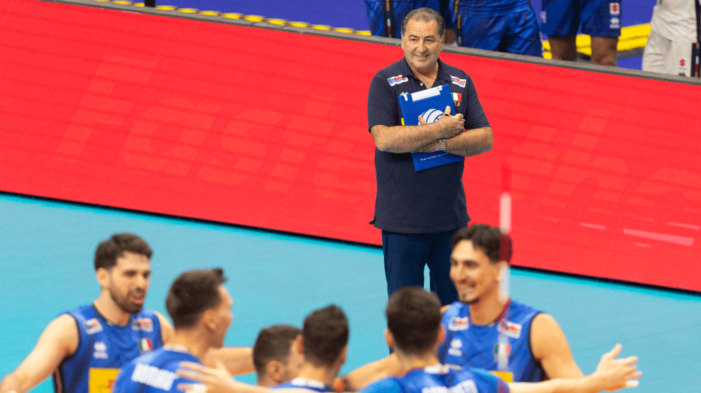 Europei di volley, l'Italia di De Giorgi supera la Danimarca senza affanni: ai quarti c'è la Finlandia. Paura per Michieletto